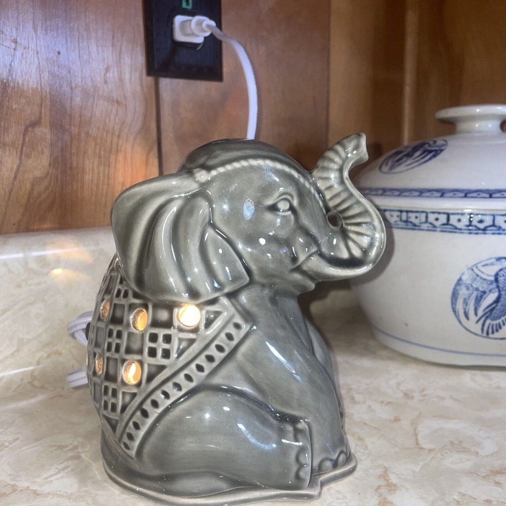 Elephant Electric Wax Warmer Ceramic Gray 6.5" Intertek On Off Switch
